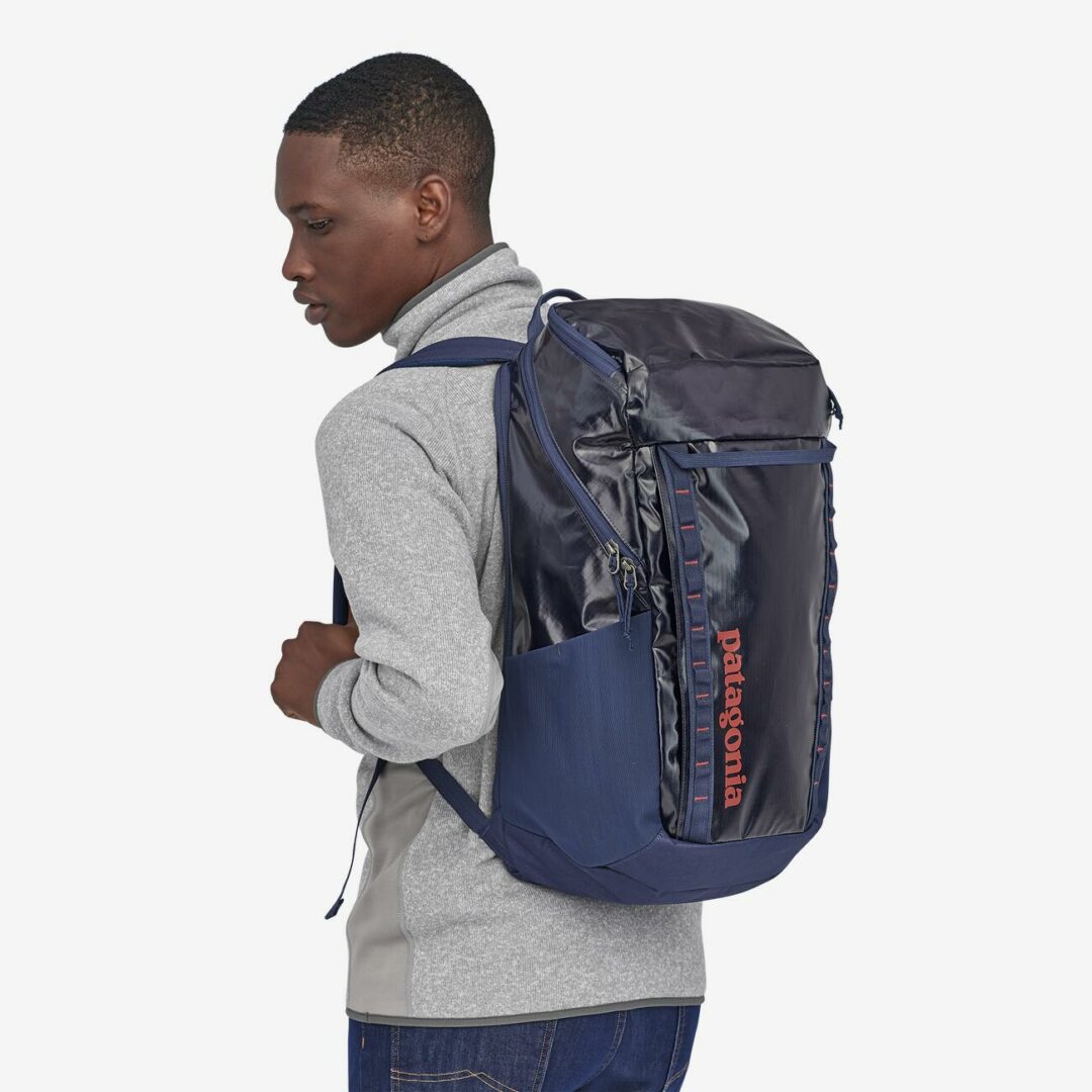 Patagonia Black Hole Pack 32L Classic Navy - Image 4