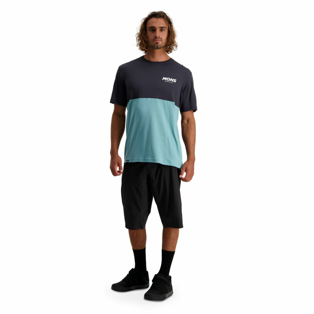 Mons Royale Men's Tarn Freeride T 9 Iron / Sage - Image 2