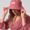 23PA03C RPM BUCKET HAT RED FLORAL 1
