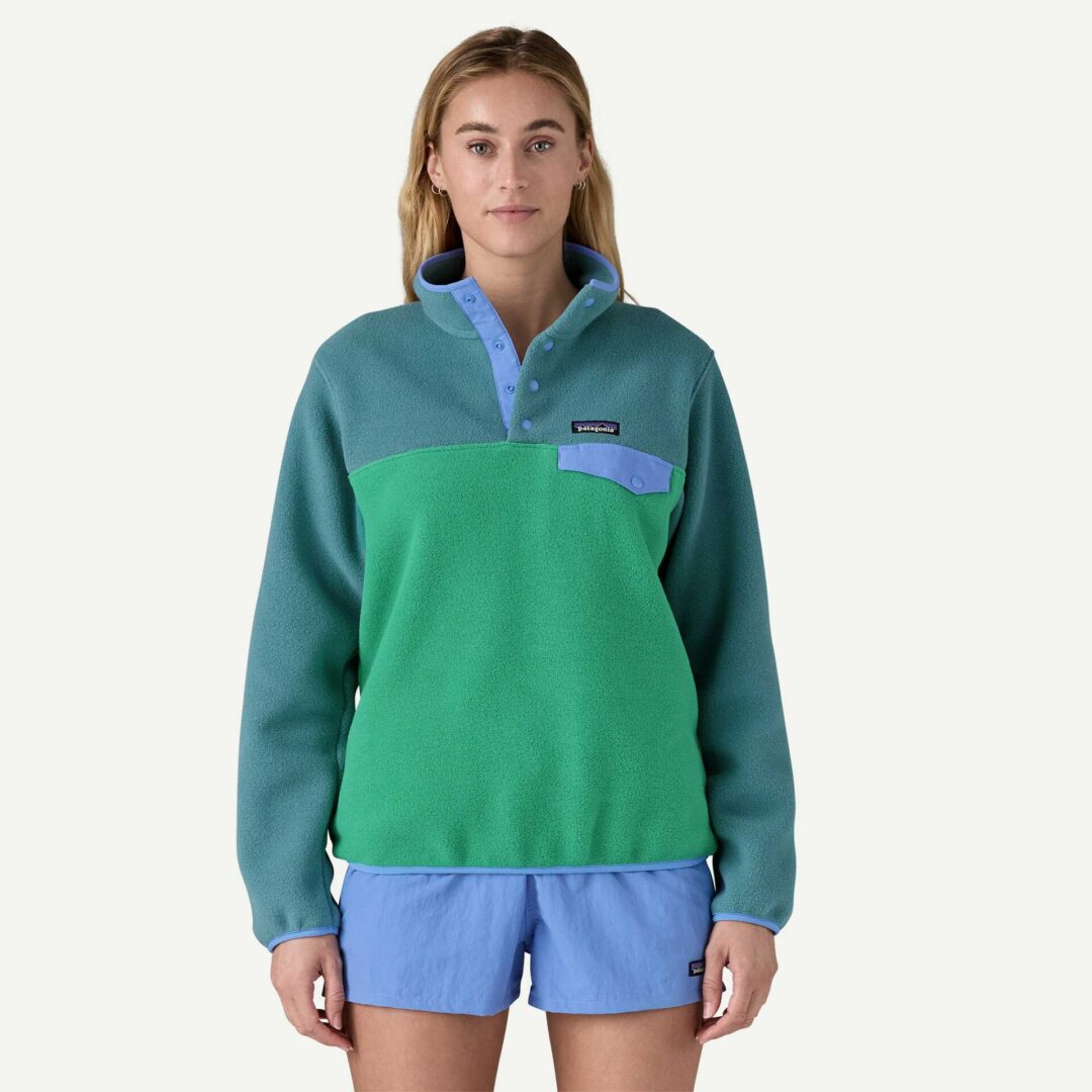 Patagonia Women's Light Weight Synch Snap-T P/O Heartleaf Green - Image 2