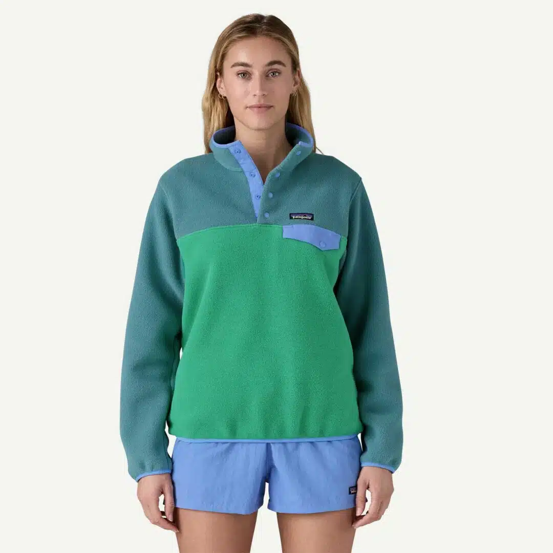 Patagonia Women's Light Weight Synch Snap-T P/O Heartleaf Green - Image 2