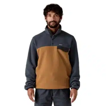 Alternative view of Patagonia Men's Lightweight Synch Snap-T Pullover Deer Brown