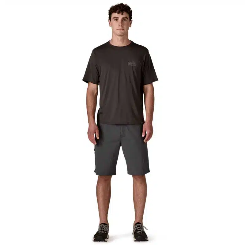 Patagonia Men's Cap Cool Daily Graphic Shirt Strataspire: Black 4 Patagonia Men's Cap Cool Daily Graphic Shirt Strataspire: Black - Image 4