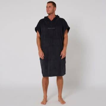 O&E Mens Surf Essential Poncho Dull Black