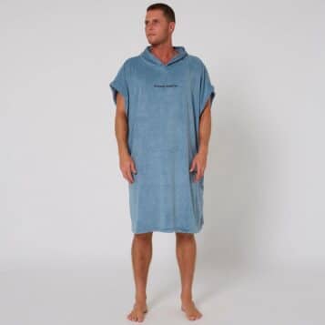 Alternative view of O&E Mens Surf Essential Poncho Petrol