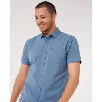 Alternative view of Rip Curl Men's Vaporcool Areotech S/S Shirt Bluefin