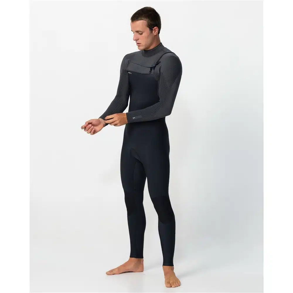 O'Neill Men's Hyperfreak Chest Zip 4/3+ Steamer Wetsuit - Black/Tempered Steel 4 O'Neill Men's Hyperfreak Chest Zip 4/3+ Steamer Wetsuit - Black/Tempered Steel - Image 4