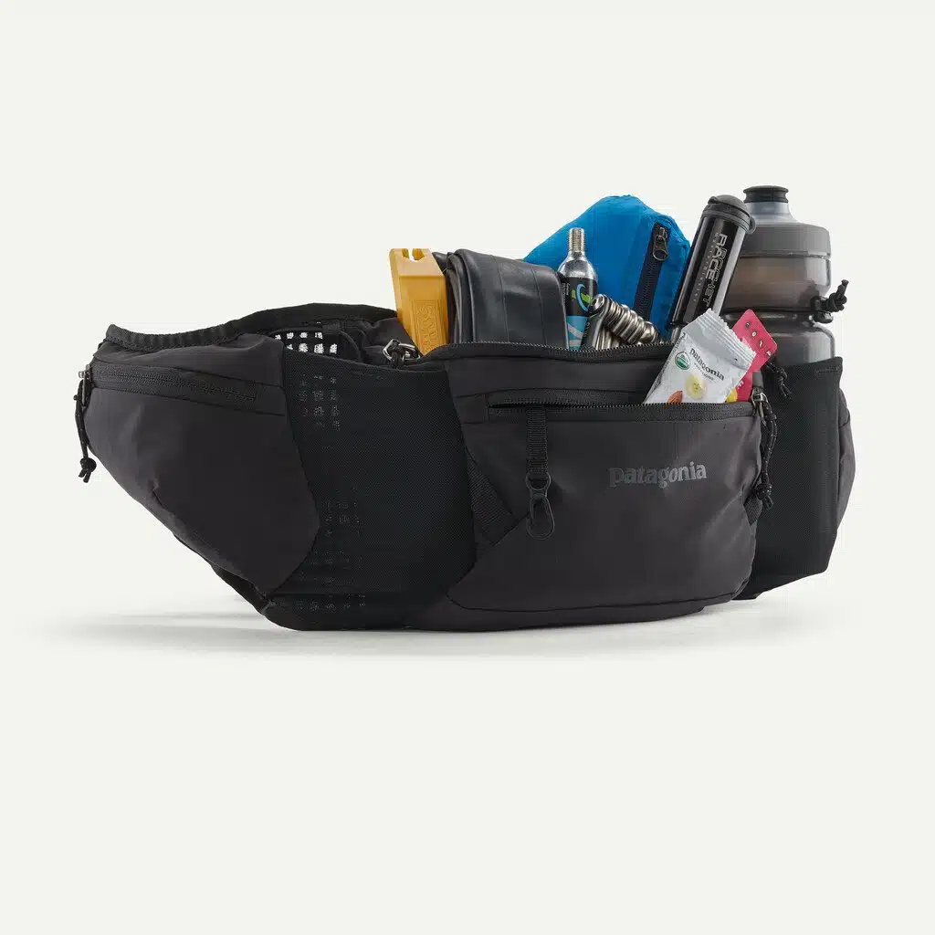 Patagonia Dirt Roamer Waist Pack Black 3 Patagonia Dirt Roamer Waist Pack Black - Image 3