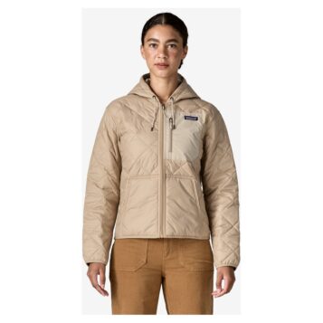 Alternative view of Patagonia Women's Diamond Quilted Bomber Hoody Oar Tan