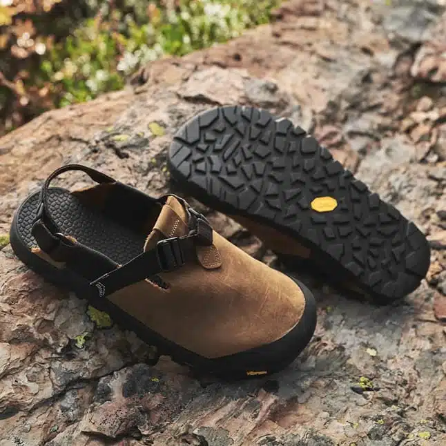 bedrock mountain clog lifestyle light brown 06